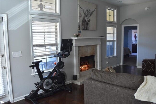 Building Photo - 9153 Autumnbrooke Way