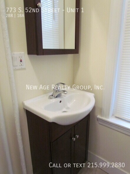 Building Photo - 773 S 52nd St