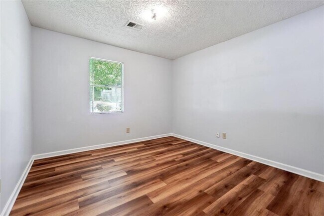 Building Photo - 3107 Del Monico Dr