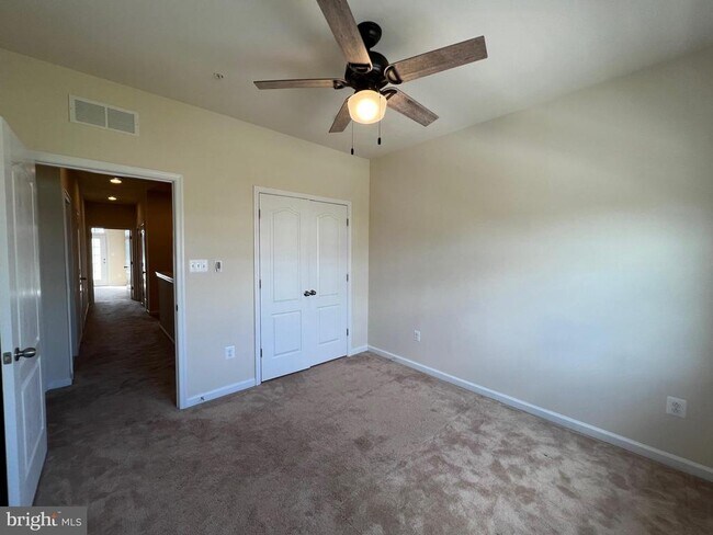 Building Photo - 7031 Starwort Wy