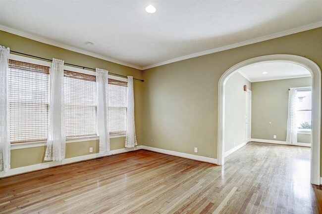 Building Photo - 1710 Rosedale St