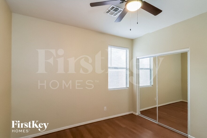 Building Photo - 5777 W Golden Ln