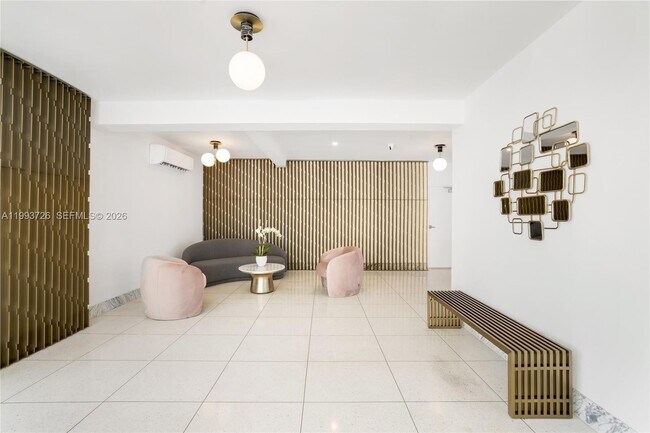 Building Photo - 9881 E Bay Harbor Dr