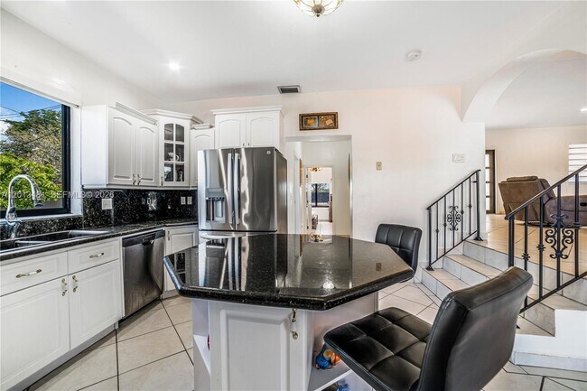 Building Photo - 26500 SW 167th Ave