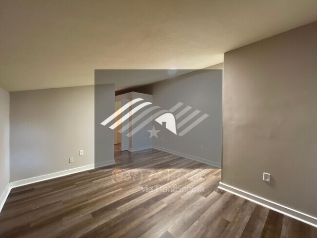 Building Photo - 1548 Lingo St