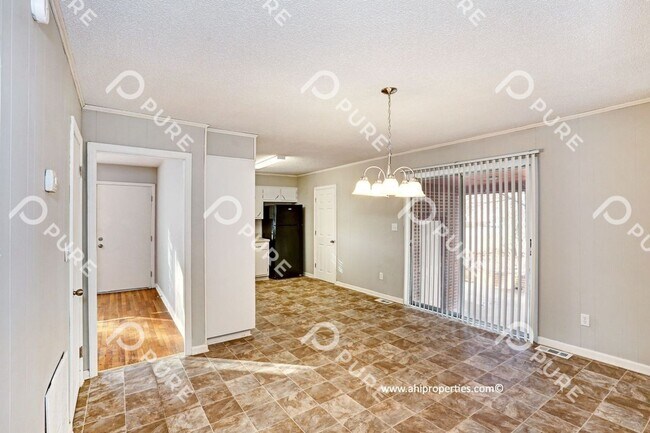 Building Photo - 107 Scotland Dr