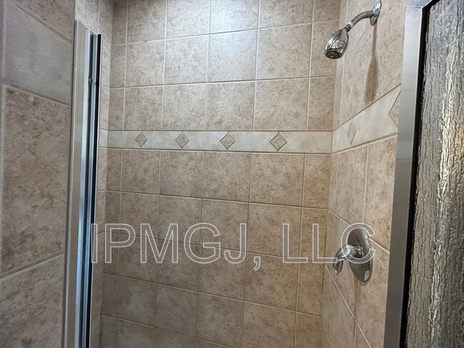 Building Photo - 3167 Glenn Everet Ct