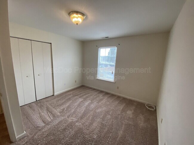 Building Photo - 76 Red Maple Ct