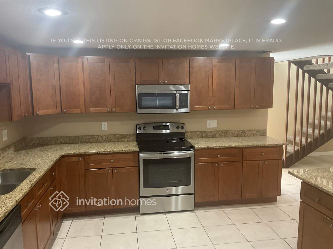 Building Photo - 1021 Brookside Dr