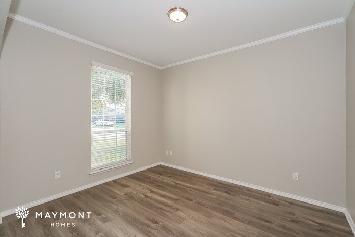 Building Photo - 237 Hilltop Dr