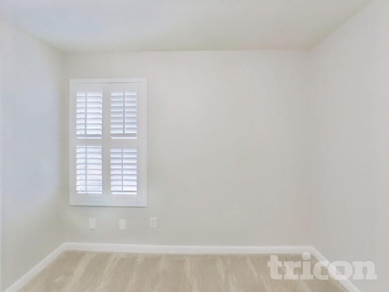 Building Photo - 5731 Butch Canyon