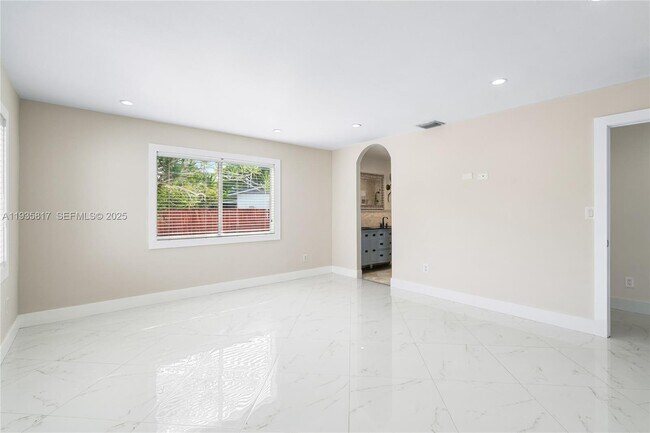 Building Photo - 13611 SW 77th St