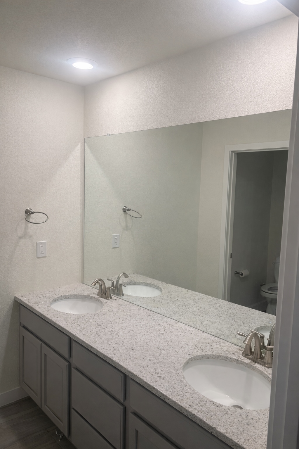 Building Photo - 6971 Hyland Hills St