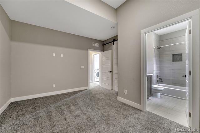 Building Photo - 2891 W Parkside Pl