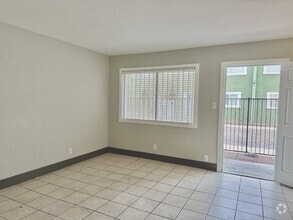 Building Photo - Chic 2-Bedroom Condo in Heart of Las Vegas...