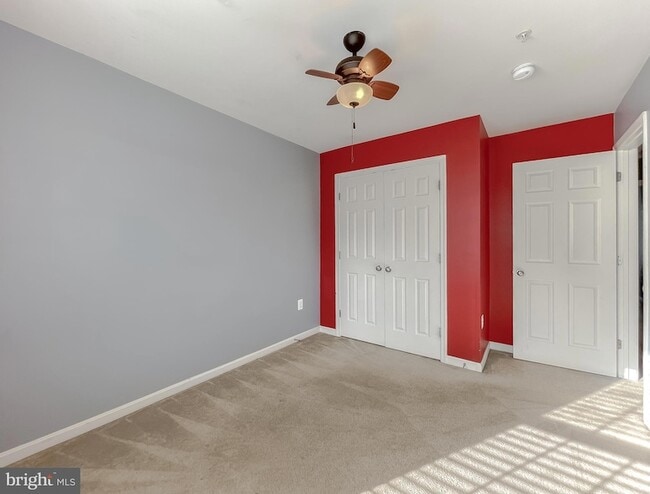 Building Photo - 45571 Catalina Ln