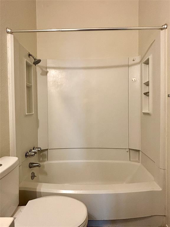 Building Photo - 2139 Cervin Blvd