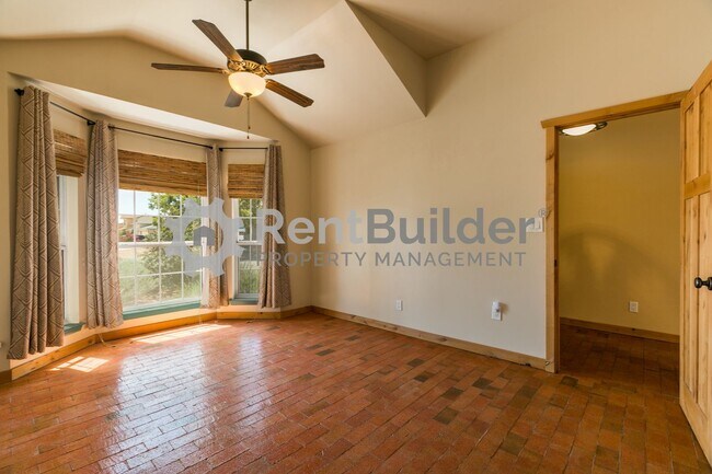 Building Photo - CALL US TODAY AT (505) 808-6467 TO SCHEDUL...