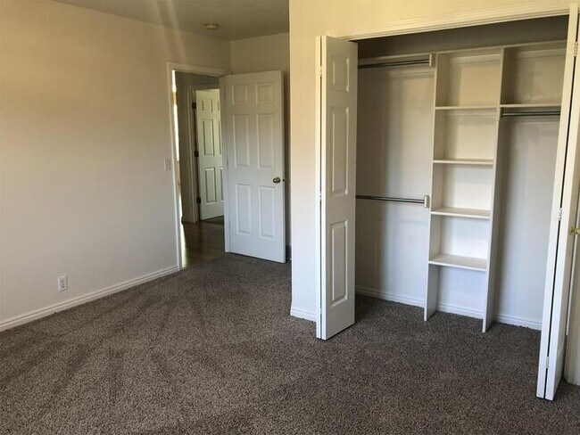 Building Photo - 1638 Fort Union Blvd