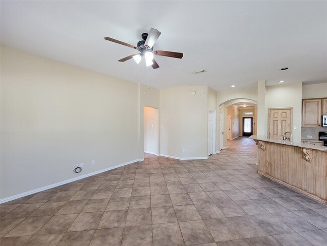 Building Photo - 14322 Darmera Ct