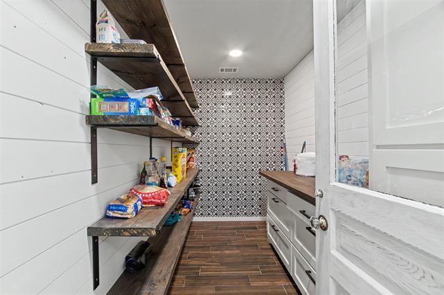 Building Photo - 3801 Quail Run