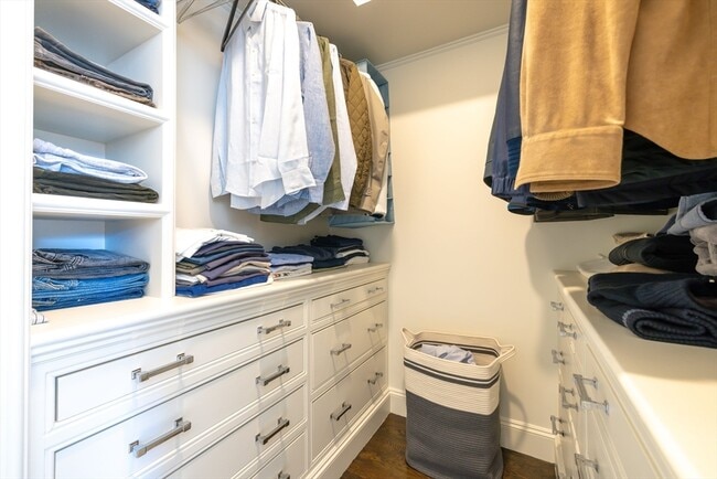 Building Photo - 5 Marlborough St