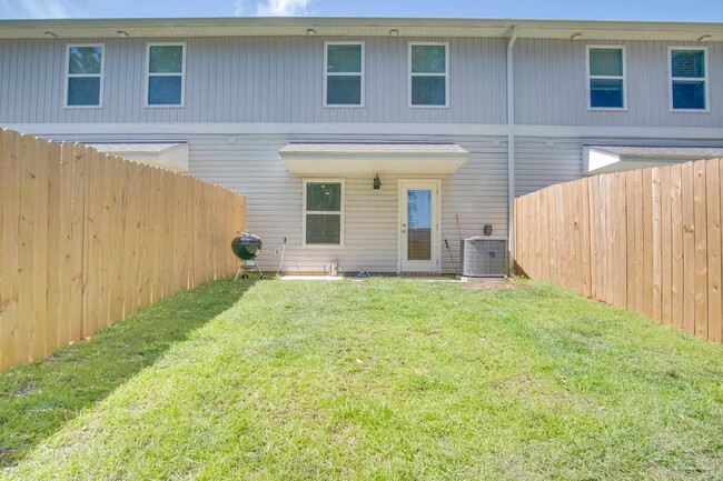 Building Photo - 1225 Fairchild Vlg Dr