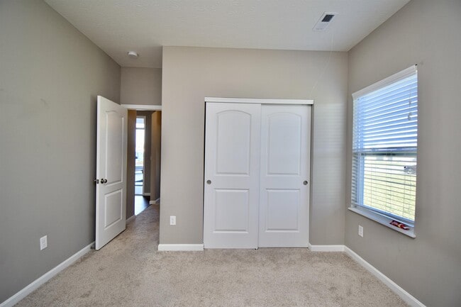 Building Photo - 1601 Ashbury Ct