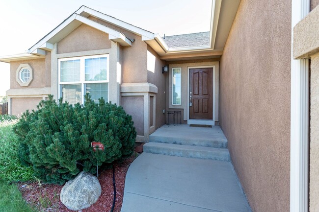 Building Photo - Beautiful Ranch Floor Plan!