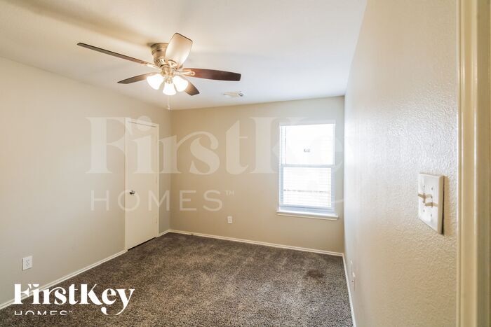 Building Photo - 3519 Apache Meadows Drive