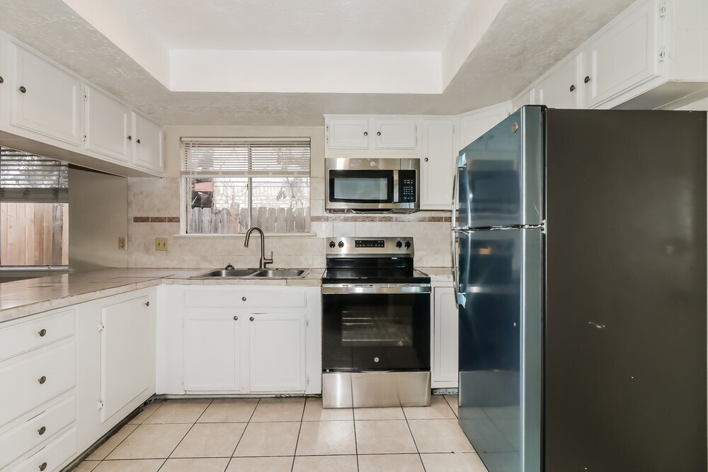 Building Photo - 8419 Old Meadow Ln