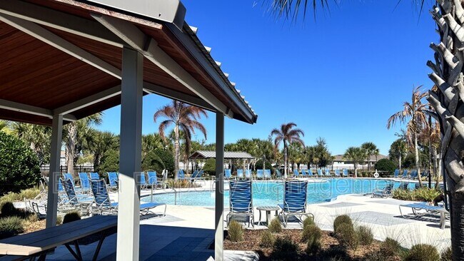 Building Photo - 1820 Red Canyon Dr