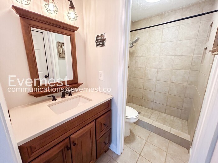 Building Photo - 2219 Heritage Trace Dr