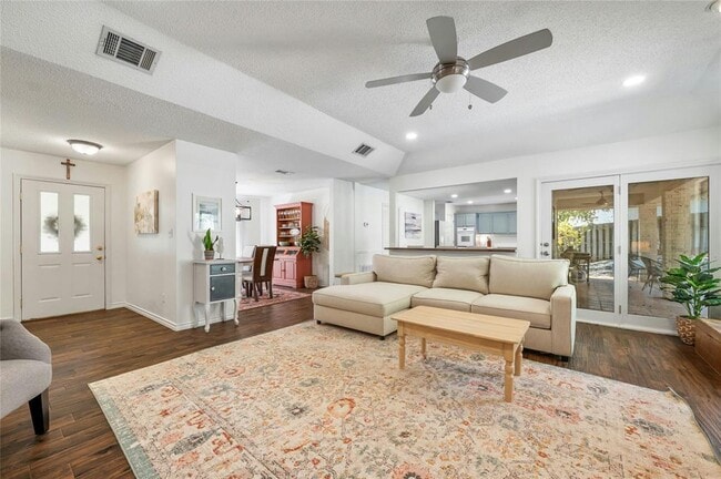 Building Photo - 118 Copperleaf Rd