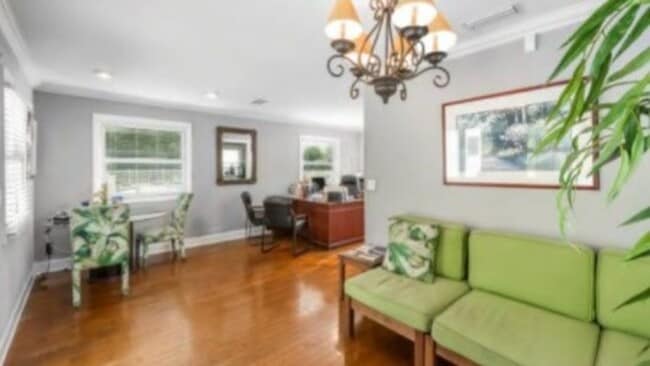 Building Photo - 622 Filmore St