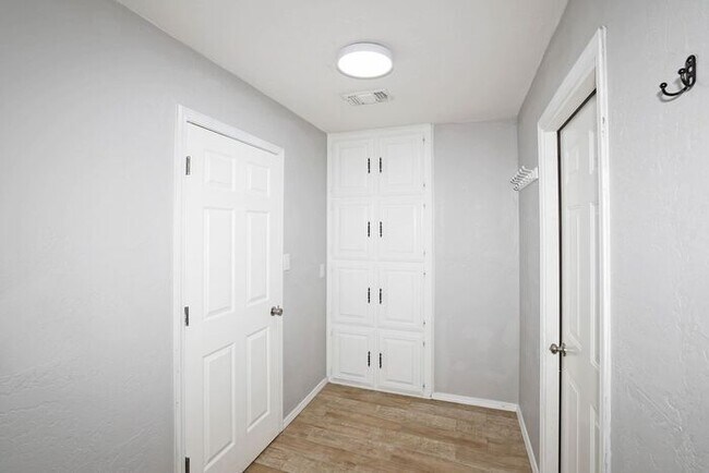 Building Photo - 3537 Tripp Ave