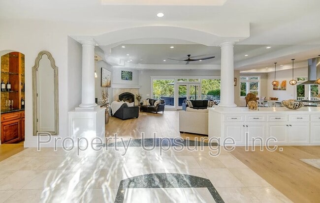 Building Photo - 13497 Tierra Heights Rd