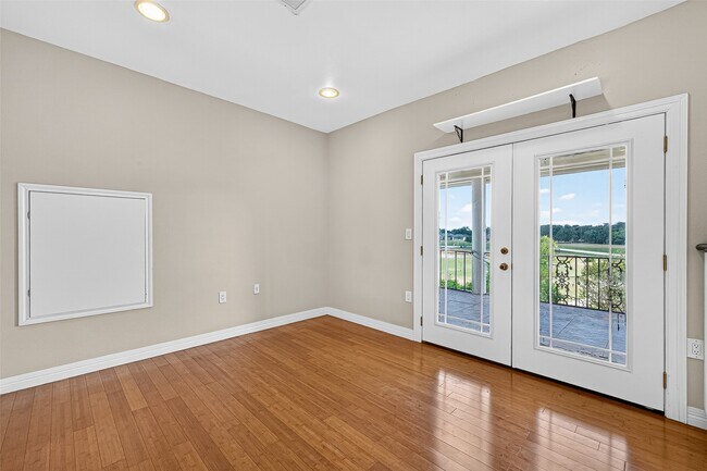 Building Photo - 13819 Lakeview Meadow Dr