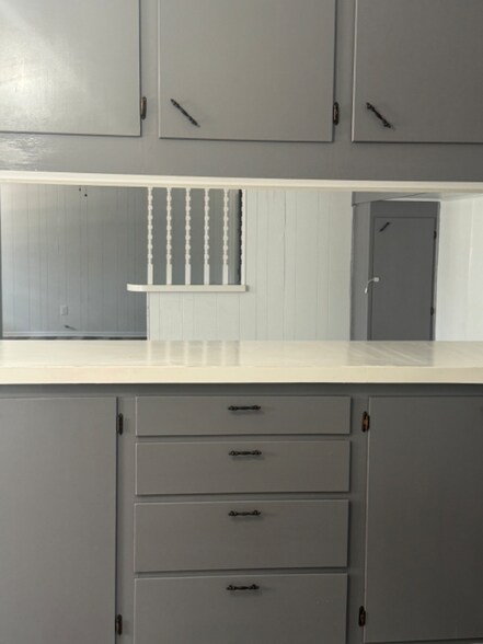 Building Photo - 308 Joseph St