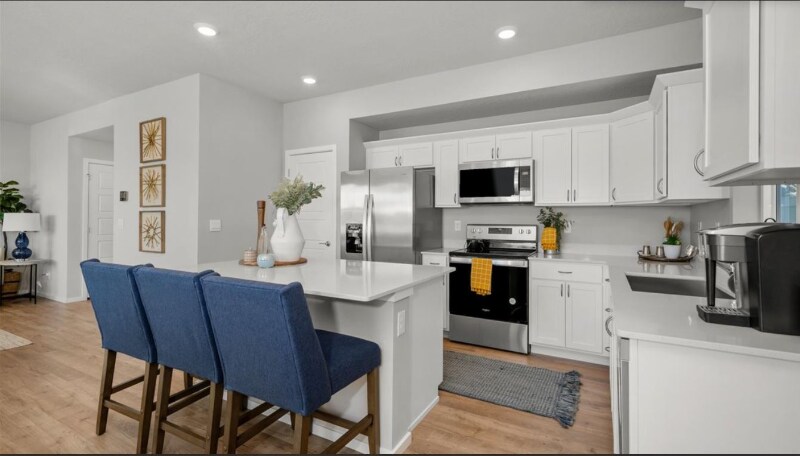 Building Photo - 141 N Legacy Flts Rd