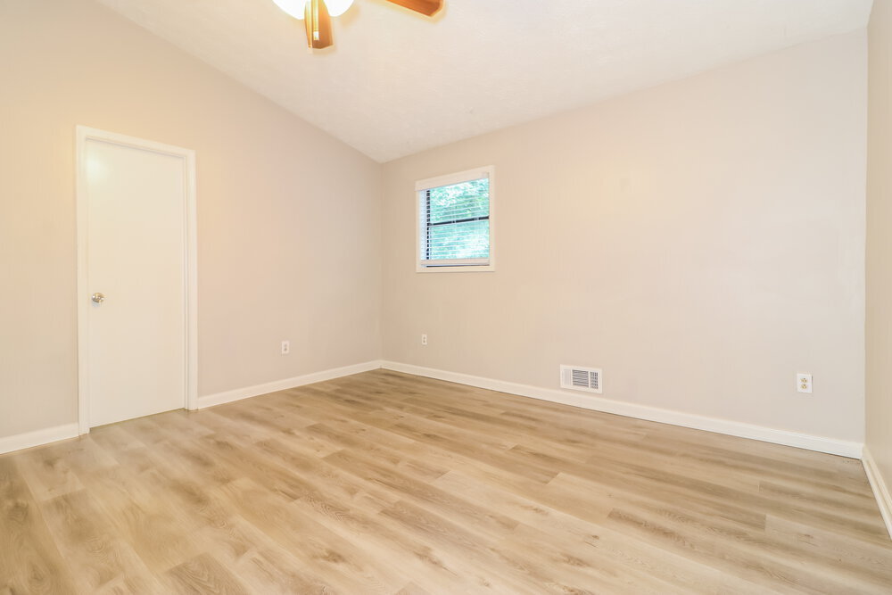 Building Photo - 3684 Linwood Way