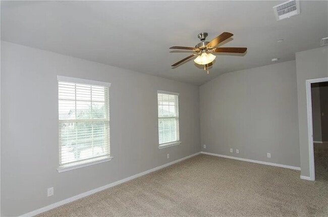 Building Photo - 3101 Davis Ln