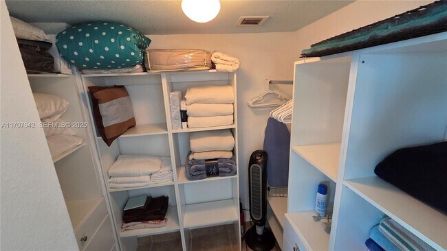 Building Photo - 2501 S Ocean Dr