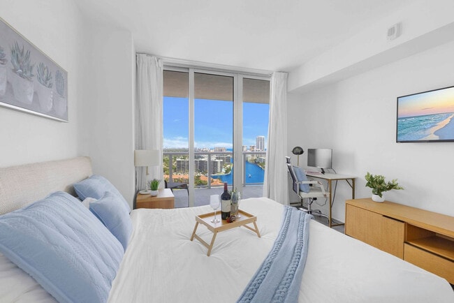 Building Photo - 1180 E Hallandale Beach Blvd