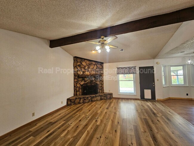 Building Photo - 7710 N 120th Ave E