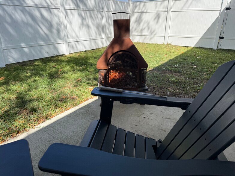 Building Photo - 801 Wayne St