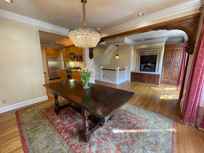 Building Photo - 408 Lombard St