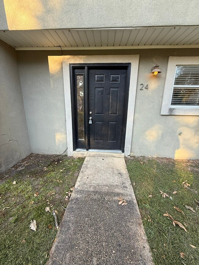 Building Photo - 1625 Martin Bluff Rd