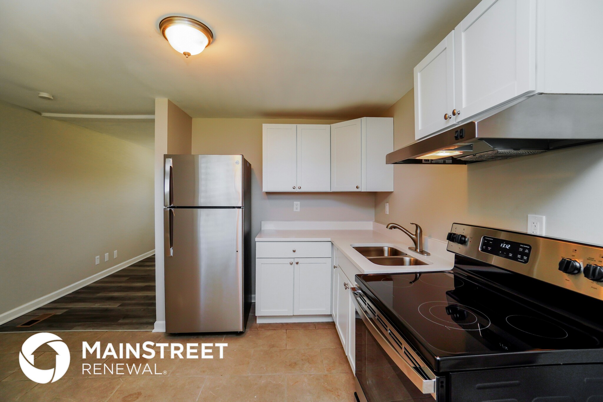 Building Photo - 357 Amesbury Dr