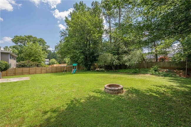 Building Photo - 385 Stonebridge Trail